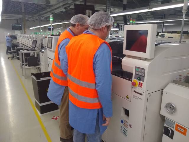 Cómo es por dentro Newsan, la gran fábrica del sur