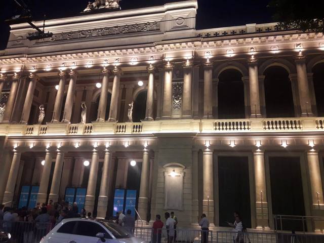 FOTO: El histórico Teatro San Martín ya luce su remodelada fachada