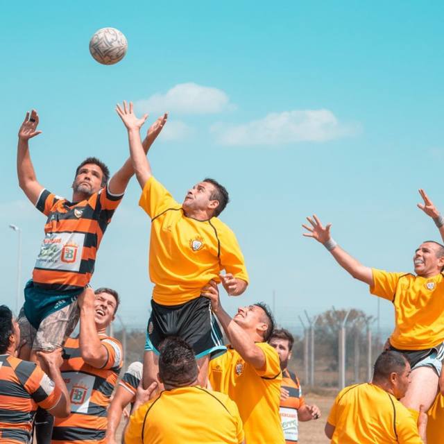 FOTO: El intendente de Alta Gracia jugó al rugby con presos