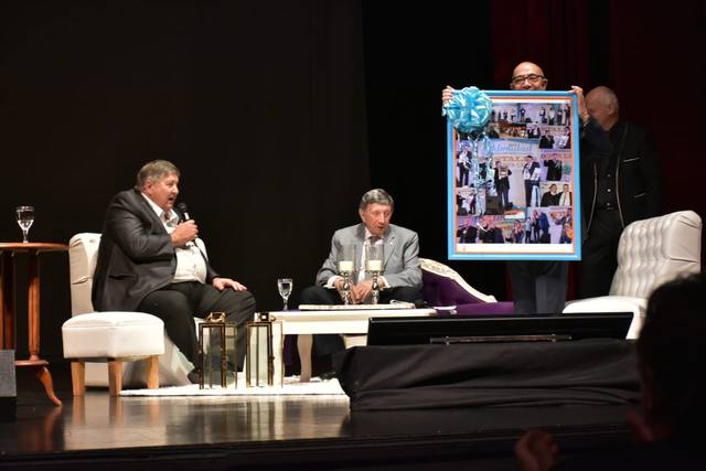 Córdoba distinguió al gran humorista Luis Landriscina