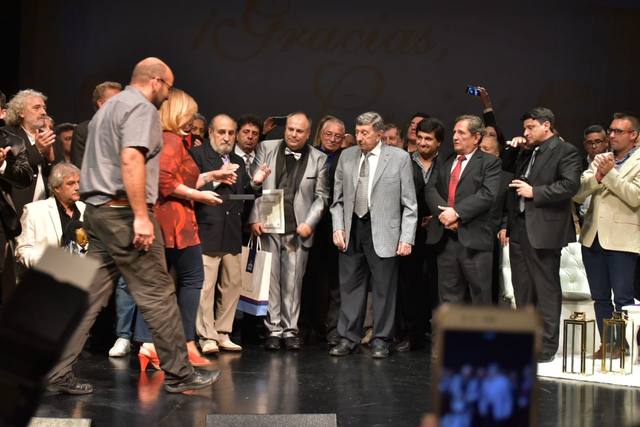 Córdoba distinguió al gran humorista Luis Landriscina