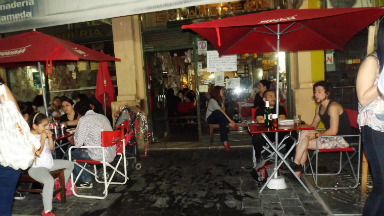 AUDIO: Luego de 31 años, cierra el legendario bar La Alameda