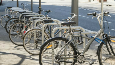 AUDIO: Proponen estacionamiento gratuito para bicis en Córdoba