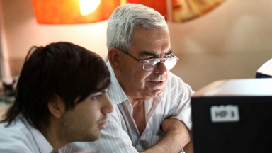 La UNC busca reducir la brecha digital entre familaires