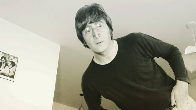 FOTO: Javier Parisi, el argentino que es igual a John Lennon