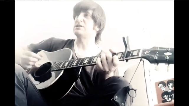 Javier Parisi, el argentino que es igual a John Lennon