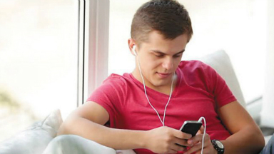 AUDIO: Cómo consumen música los adolescentes en la actualidad