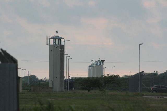 La muerte de una reclusa derivó en una refriega en Bouwer