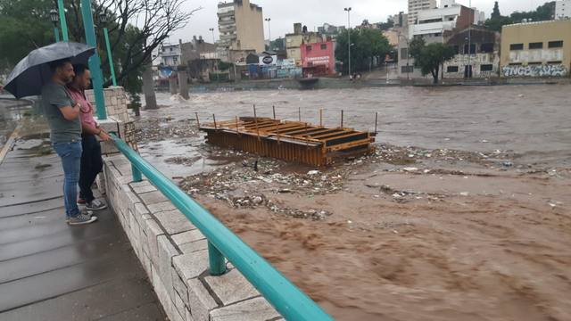 FOTO: Complicaciones en Córdoba por el diluvio de verano