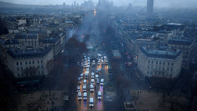 FOTO: Protestas en París (Foto:@europapress)