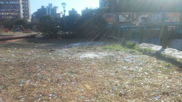 Los festejos de los recién recibidos y la suciedad que dejan