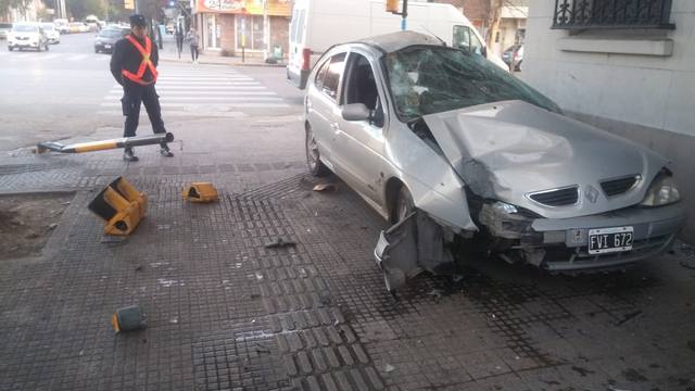 Dos espectaculares accidentes no dejaron muertos de milagro