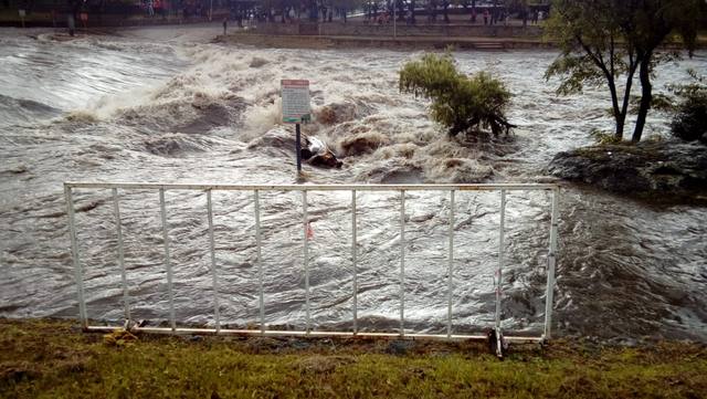 Impactante crecida del río San Antonio: un pico de 10 metros