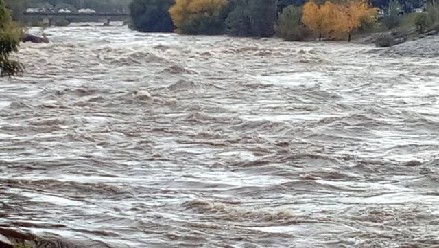 Impactante crecida del río San Antonio: un pico de 10 metros