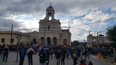 AUDIO: Una multitud espera a los peregrinos en Villa Cura Brochero