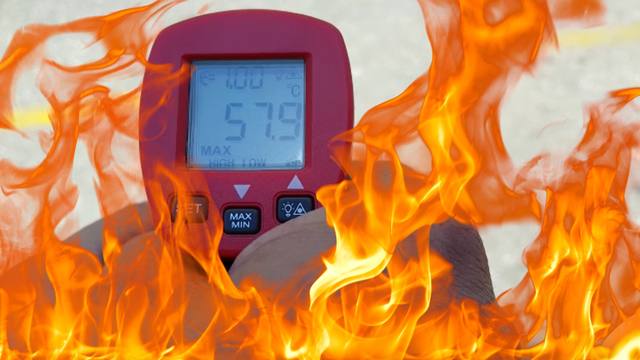 FOTO: Video: afuera de la radio la temperatura fue de casi 58º C