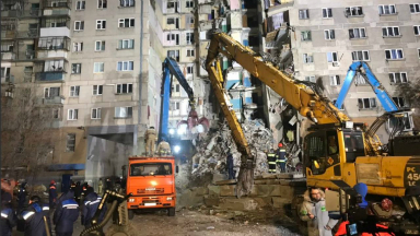 AUDIO: Son 33 los muertos por el derrumbe de un edificio en Rusia
