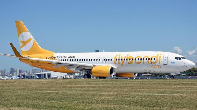 Flybondi inauguró la ruta que une Córdoba y Corrientes