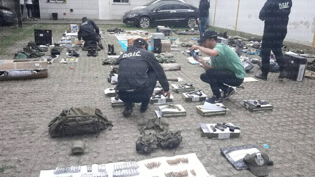 Exhibieron el arsenal que usaba el grupo paramilitar