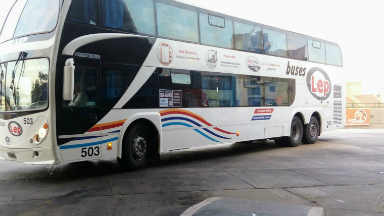 Cuarto intermedio entre la empresa Buses Lep y Aoita