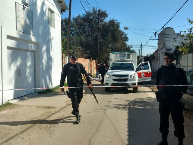 FOTO: Asesinan de un tiro en la cabeza a ex convicto en Rosario