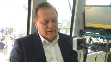 Gustavo Santos destacó la actividad turística en el país