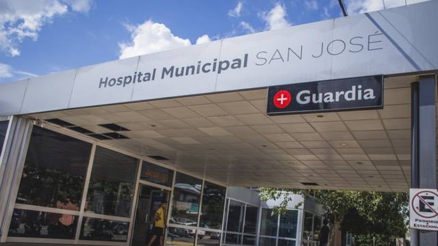 FOTO: Abandonaron muerta a una joven en un hospital de Campana