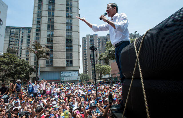 FOTO: Guaidó convocó a paros escalonados hasta lograr la libertad