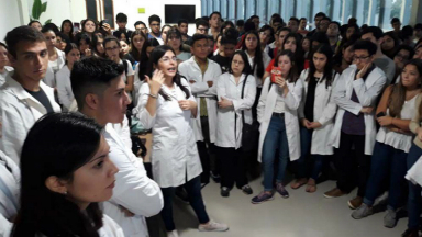 AUDIO: Estudiantes toman la facultad de Medicena de la UNSE
