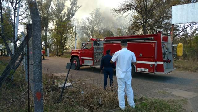 FOTO: Sofocaron un incendio en predios del Ejército en Córdoba