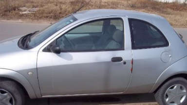 AUDIO: Tumbó su auto cuando escapaba de motochorros en Villa Retiro