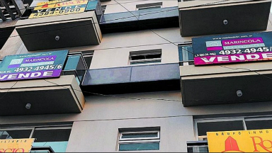 El cuatrimestre acumula una baja de escrituras con crédito del 54,6%.