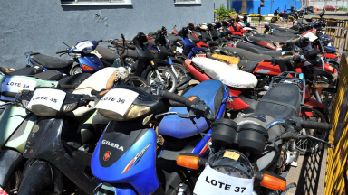 AUDIO: Policía va a juicio por vender motos incautadas