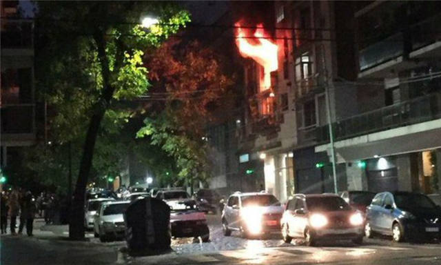FOTO: Un hombre murió en incendio de un departamento en Belgrano