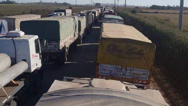 AUDIO: Camioneros denuncian desidia en el ingreso a los puertos