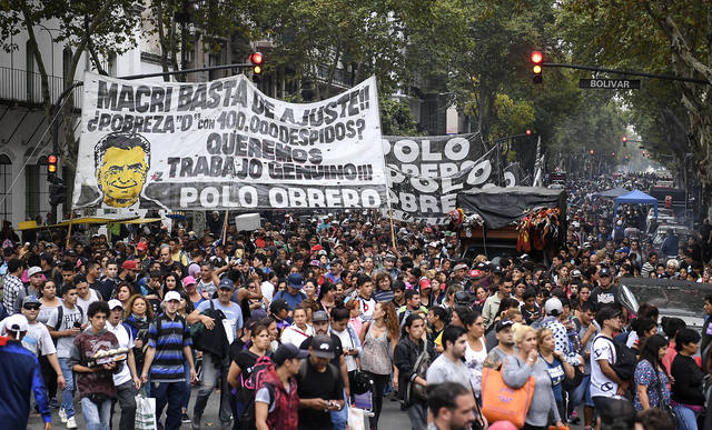 FOTO: Organizaciones sociales levantaron el acampe en Buenos Aires
