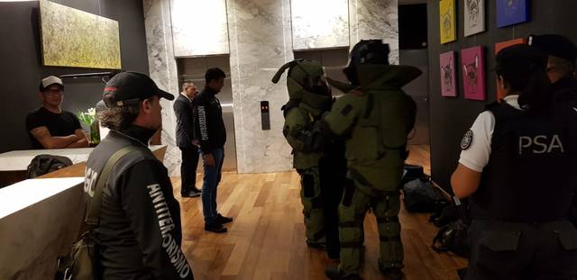 El juez podría definir hoy si libera a los chilenos presos