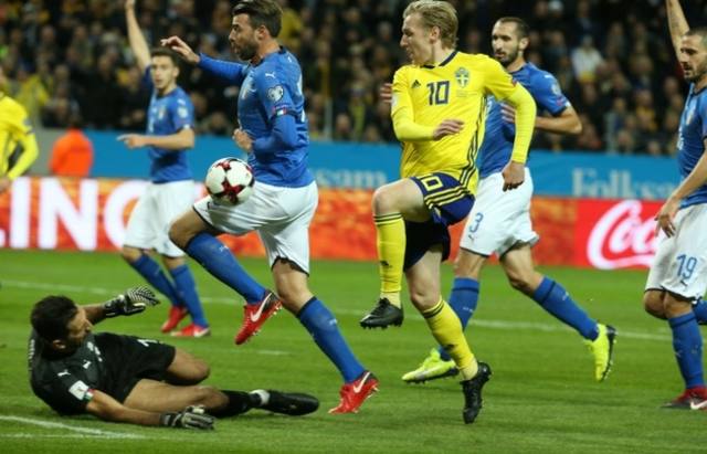 FOTO: Suecia superó a Italia en la ida del repechaje.