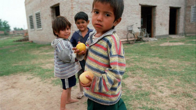 AUDIO: Casi la mitad de los niños argentinos son pobres