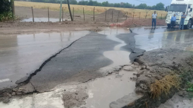 AUDIO: Por la lluvia se hundió la Ruta 68 a la altura de La Merced