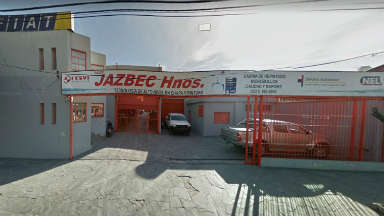 Roban más de $ 8 millones en un taller mecánico de Córdoba