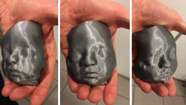 AUDIO: Imprimió en 3D la ecografía del bebé de padres ciegos
