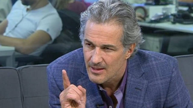 Volvió a escena Ivo Cutzarida y arremetió contra Dady Brieva