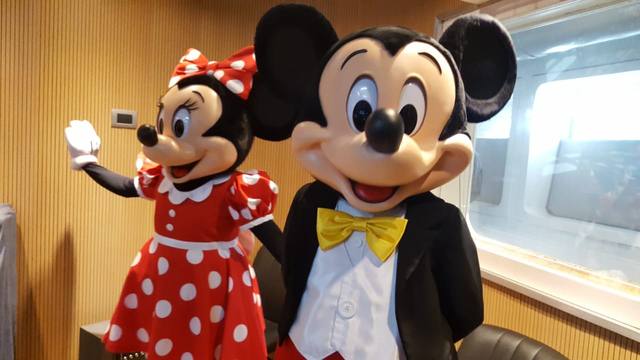 Los personajes de Disney On Ice visitaron Cadena 3