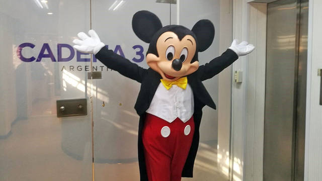 FOTO: Los personajes de Disney On Ice visitaron Cadena 3