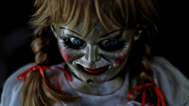 La terrorífica tercera entrega de Annabelle llegó al cine