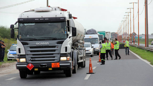 FOTO: Restricción de camiones por el fin de semana largo