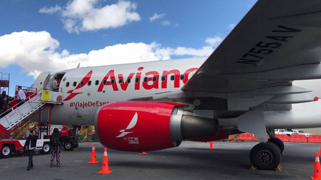 FOTO: Avianca deja de operar en Argentina al menos por seis meses