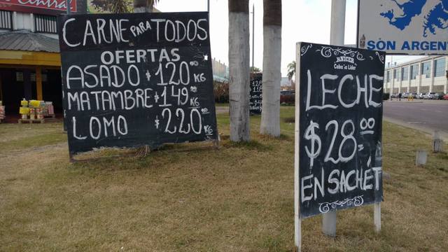 FOTO: Crece la demanda del asado a $149 en el Mercado Central