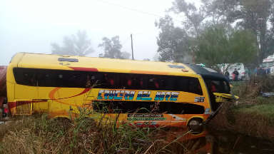 Murió chofer de un colectivo tras choque en La Francia